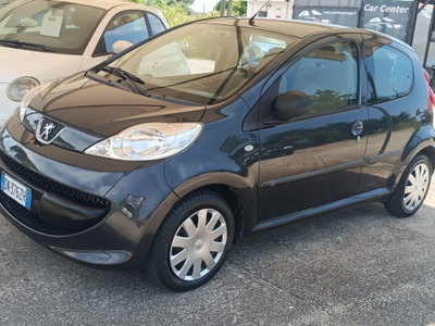 Peugeot 107 68CV 5p. Sweet Years (2)