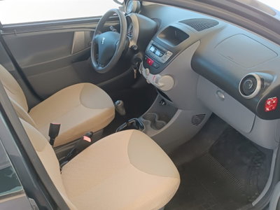 Peugeot 107 68CV 5p. Sweet Years (7)