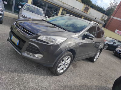Ford Kuga 2.0 TDCI 150 CV S&S 4WD Powershift Titanium usata