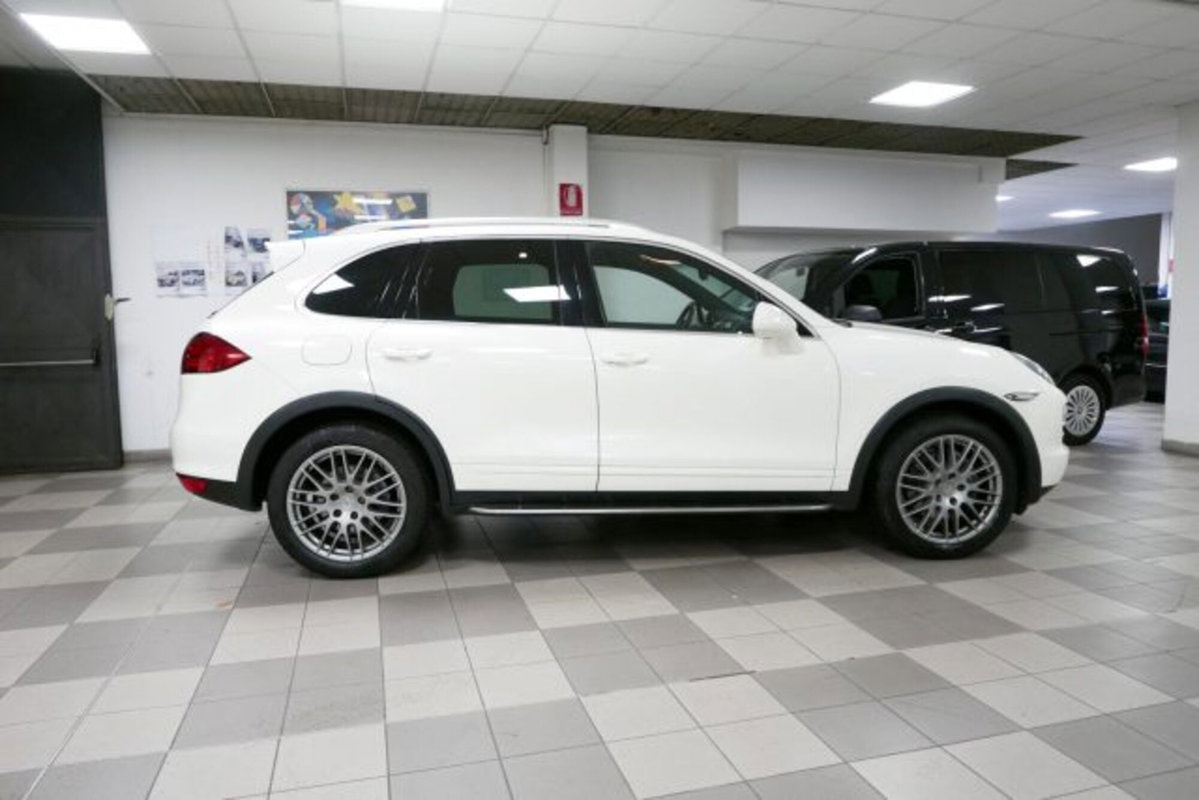 Porsche Cayenne 3.0 Diesel (3)