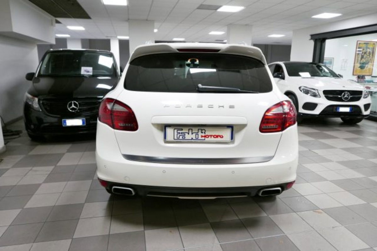Porsche Cayenne 3.0 Diesel (5)