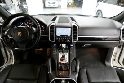 Porsche Cayenne 3.0 Diesel (6)