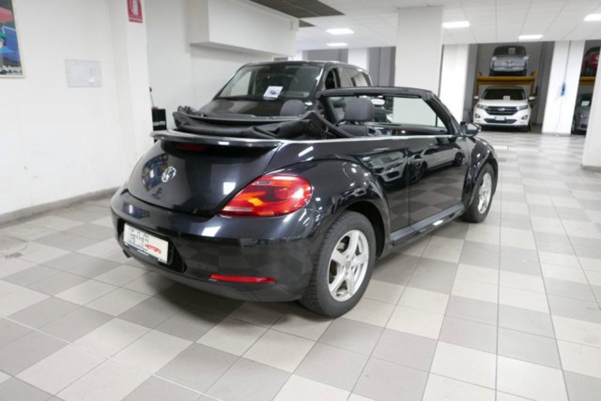 Volkswagen Maggiolino Cabrio 1.2 TSI Design BlueMotion Technology (3)