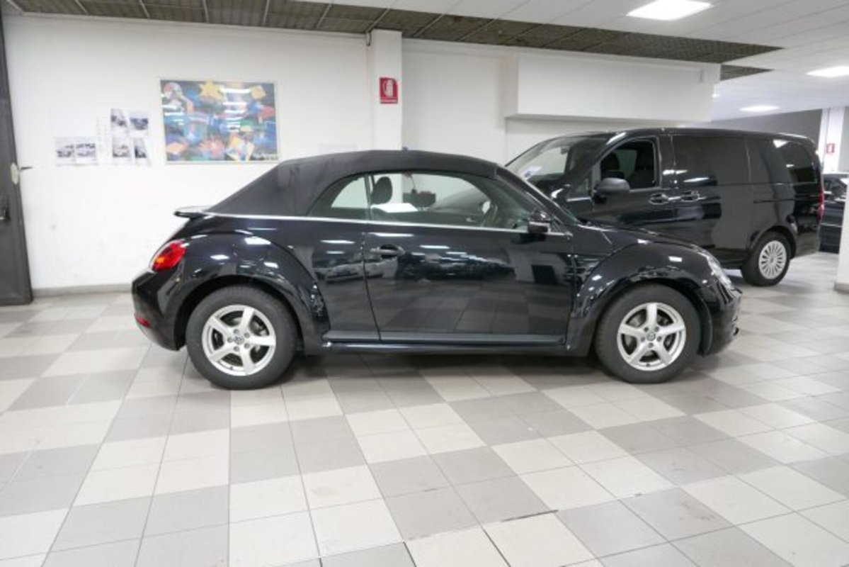 Volkswagen Maggiolino Cabrio 1.2 TSI Design BlueMotion Technology (5)