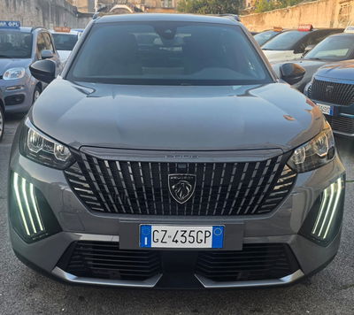 Peugeot 2008 1.2 puretech Active s&s 100cv usata
