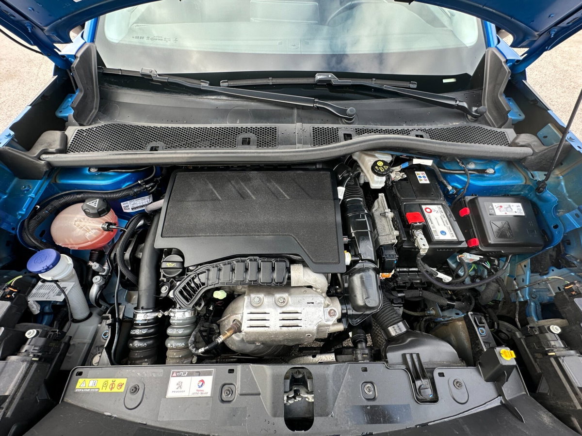 Peugeot 2008 PureTech 100 S&S Active Pack (10)
