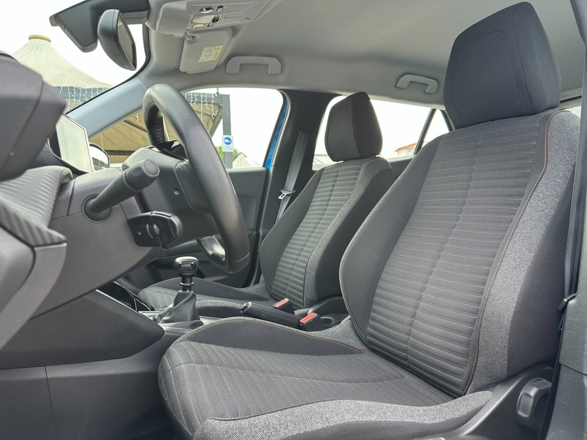Peugeot 2008 PureTech 100 S&S Active Pack (13)