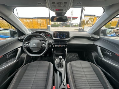 Peugeot 2008 PureTech 100 S&S Active Pack (16)