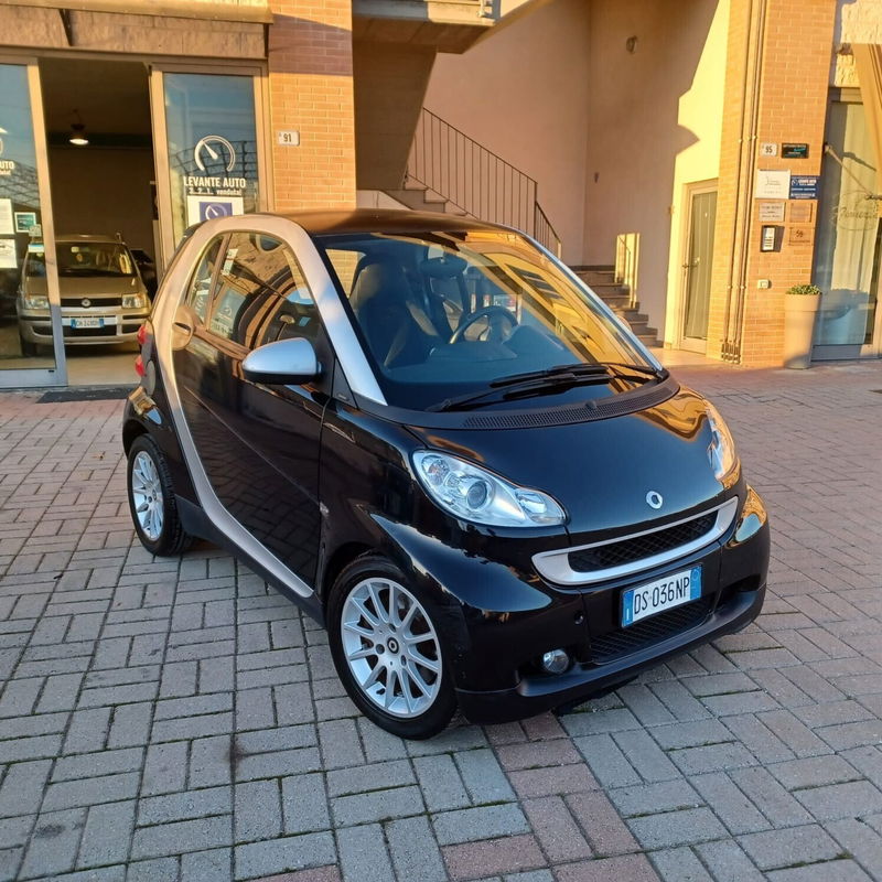 smart Fortwo 1000 52 kW MHD coupé passion