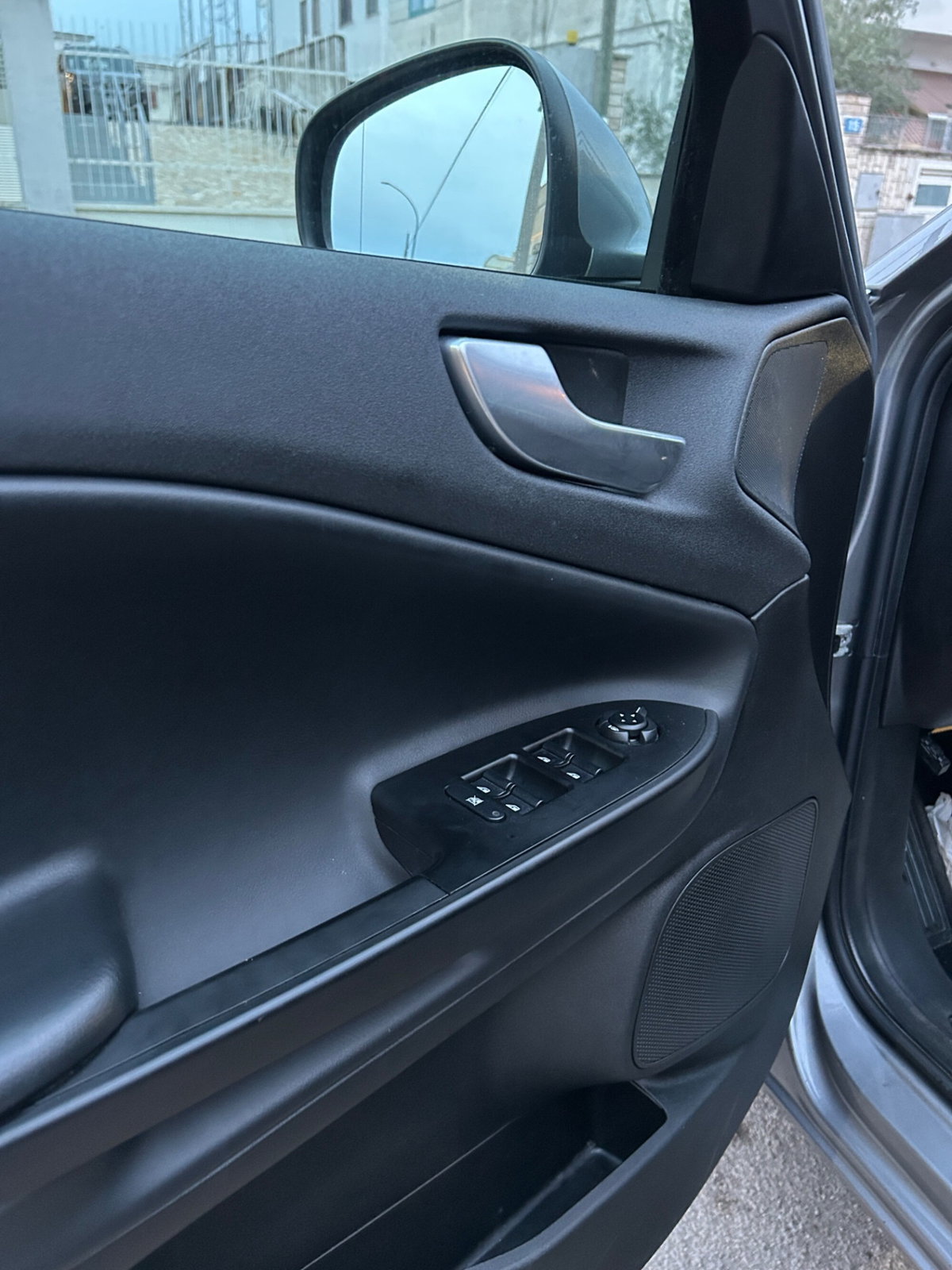 Alfa Romeo Giulietta 1.6 JTDm Ti 120cv (10)