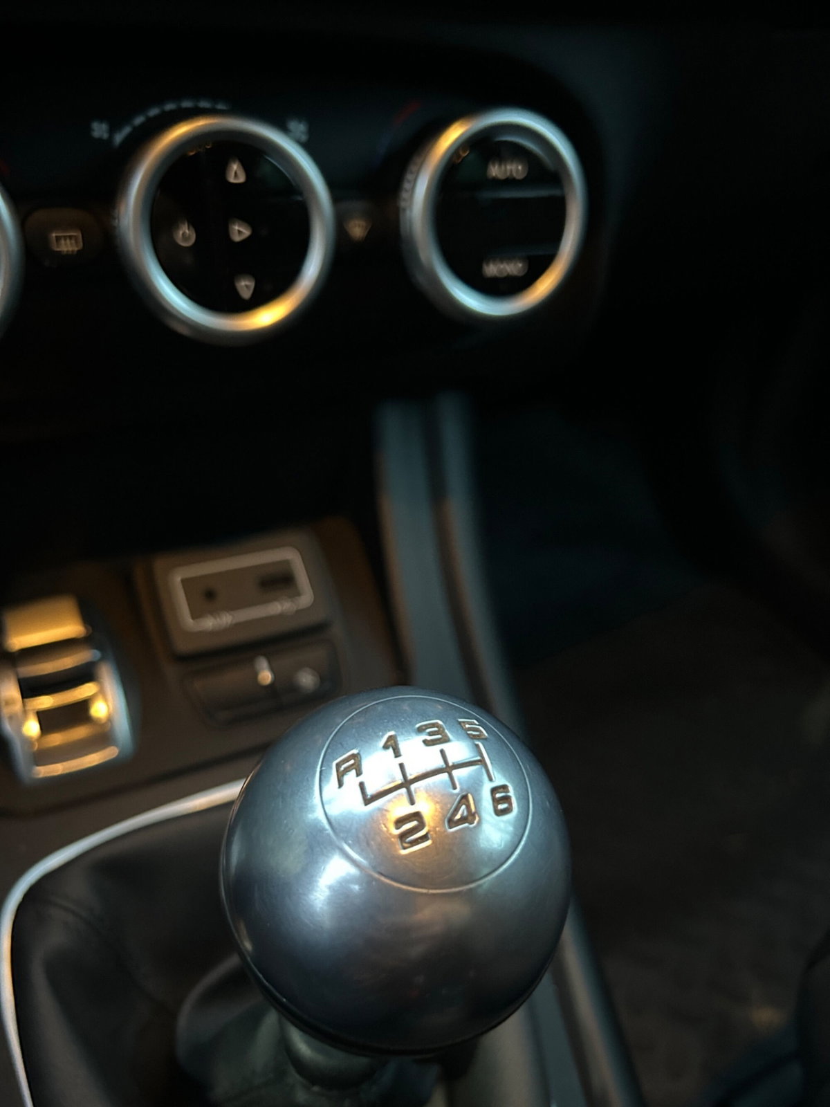 Alfa Romeo Giulietta 1.6 JTDm Ti 120cv (16)