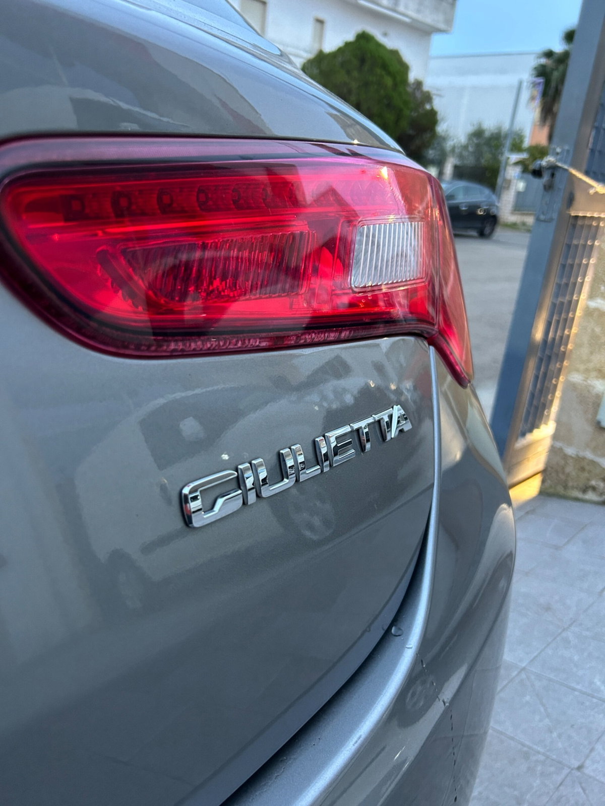 Alfa Romeo Giulietta 1.6 JTDm Ti 120cv (5)