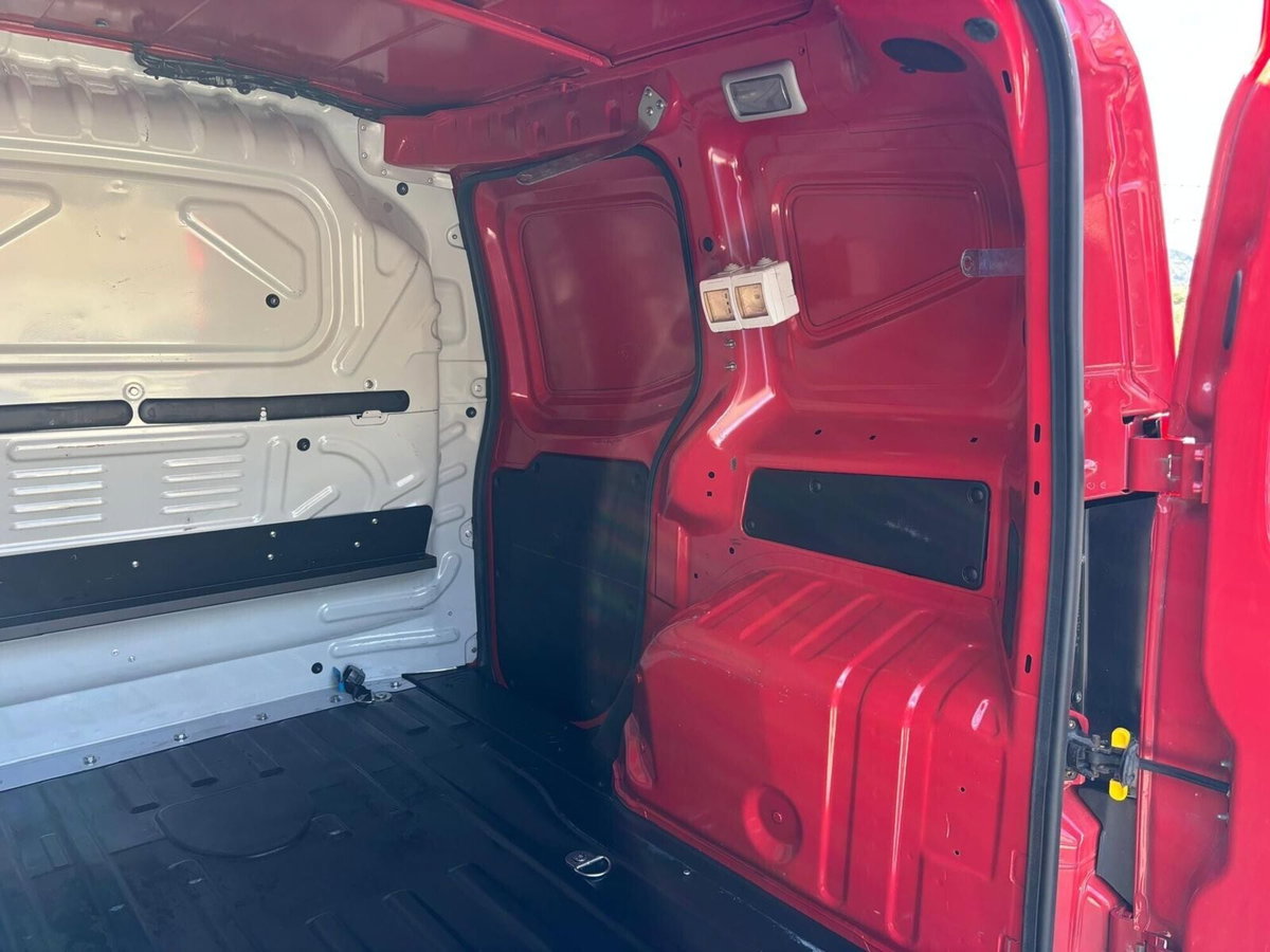 Fiat Fiorino Furgone cargo 1.3 mjt 95cv SX (8)