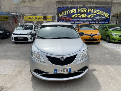 Lancia Ypsilon 1.2 69 CV 5 porte Gold usata