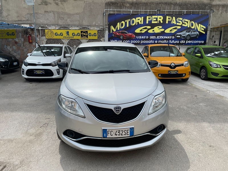 Lancia Ypsilon 1.2 69 CV 5 porte Gold