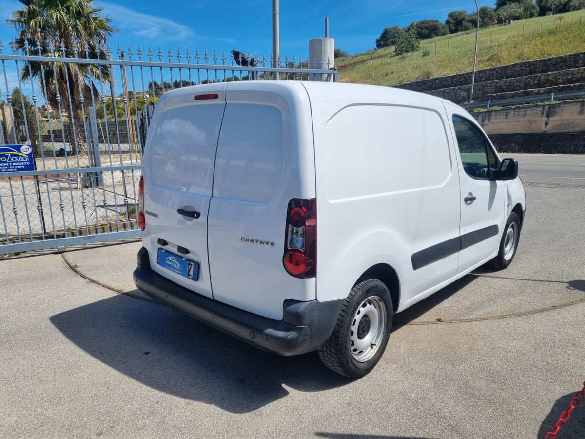 Peugeot Partner BlueHDi 100 Outdoor (3)