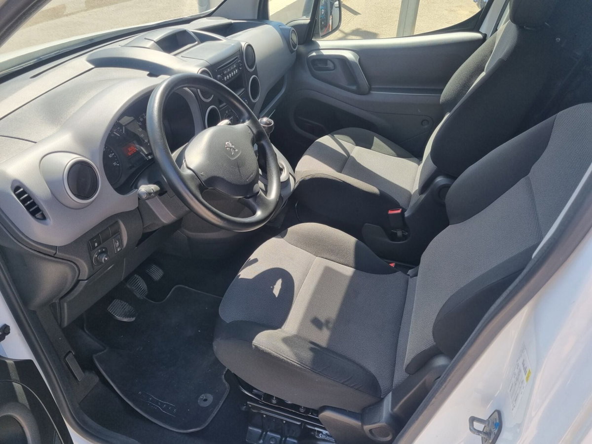Peugeot Partner BlueHDi 100 Outdoor (6)