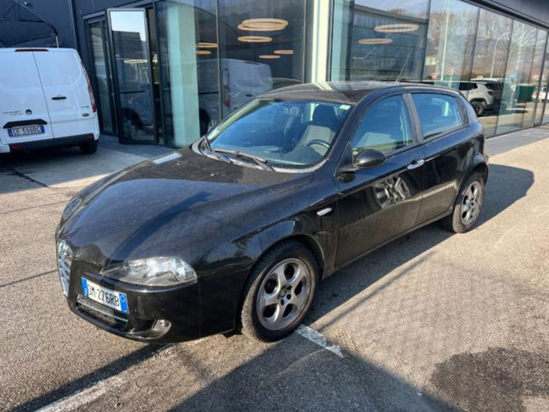 Alfa Romeo 147 1.9 JTD (120) 5 porte Distinctive