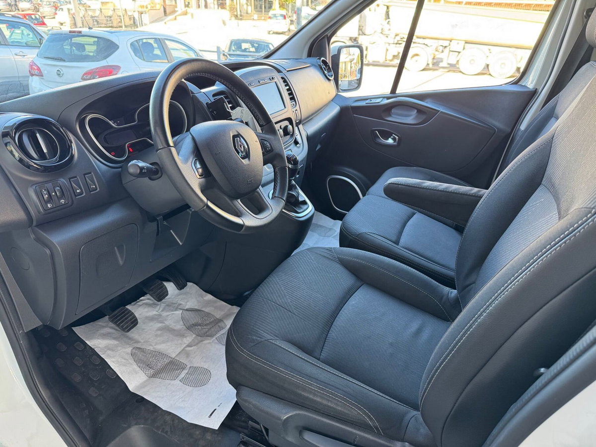 Renault Trafic Furgone T29 2.0 dCi 120CV PL-TN Zen Heavy (10)
