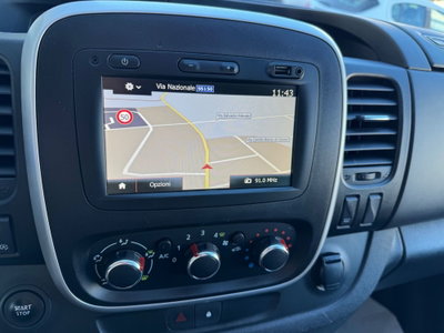 Renault Trafic Furgone T29 2.0 dCi 120CV PL-TN Zen Heavy (8)