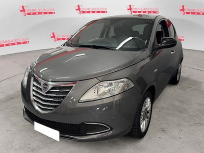 Lancia Ypsilon 1.2 69 CV 5 porte Gold usata