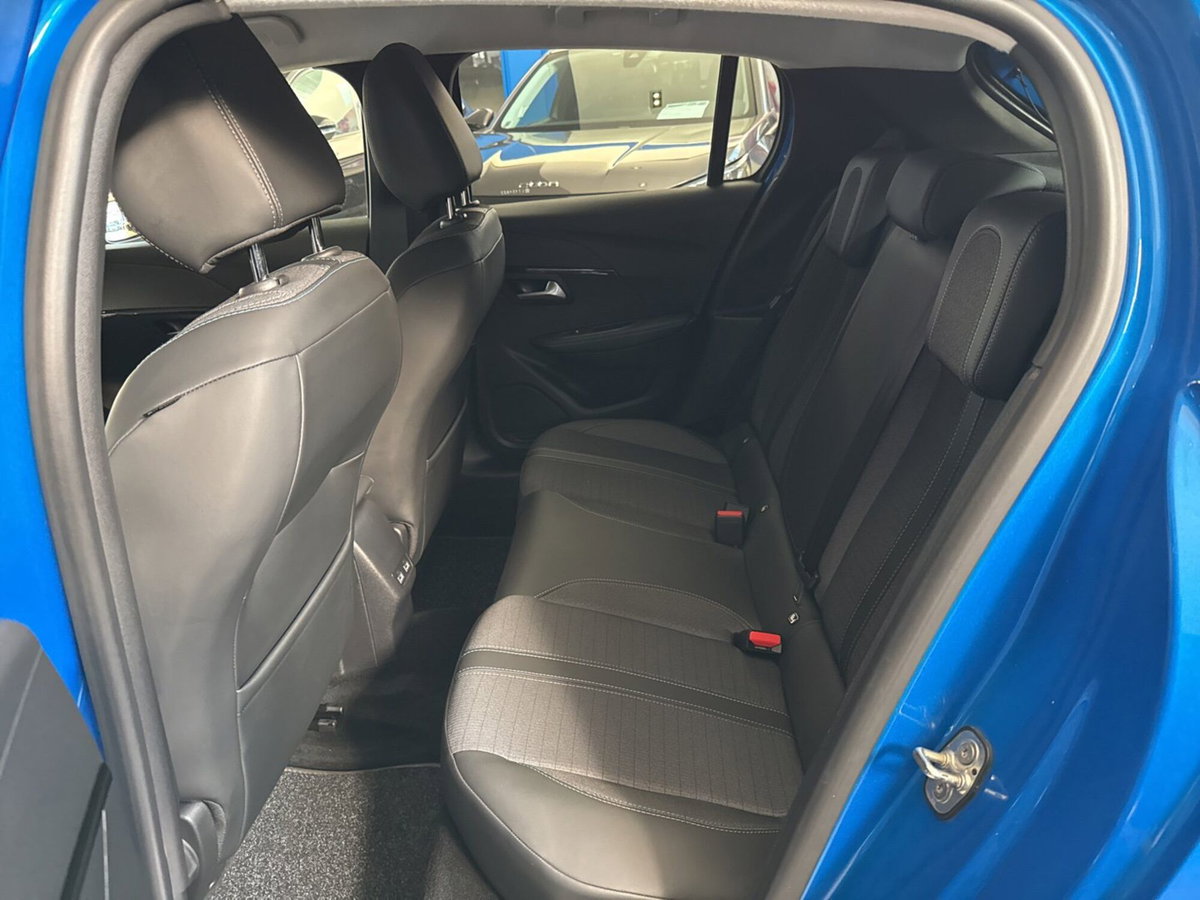Peugeot 208 motore elettrico 136 CV 5 porte Allure Pack (16)