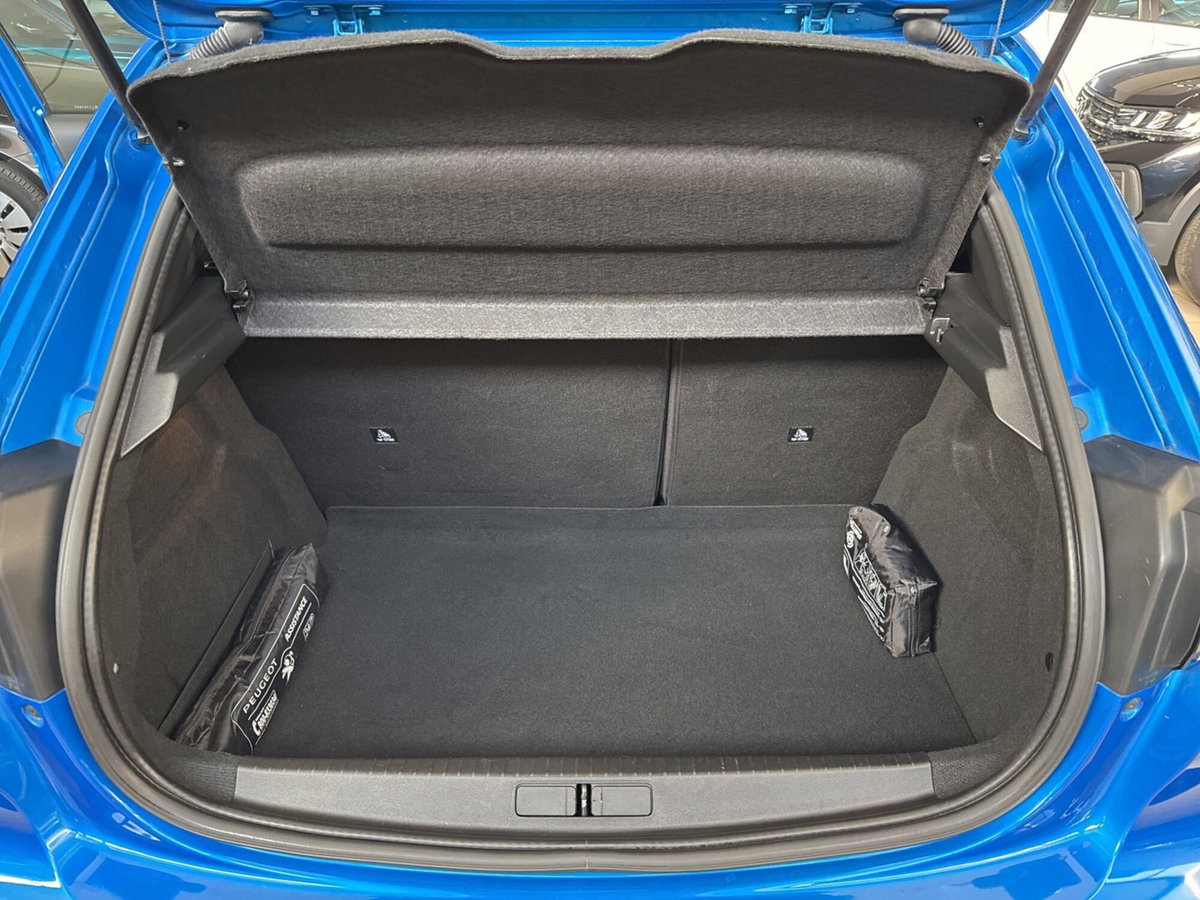 Peugeot 208 motore elettrico 136 CV 5 porte Allure Pack (18)