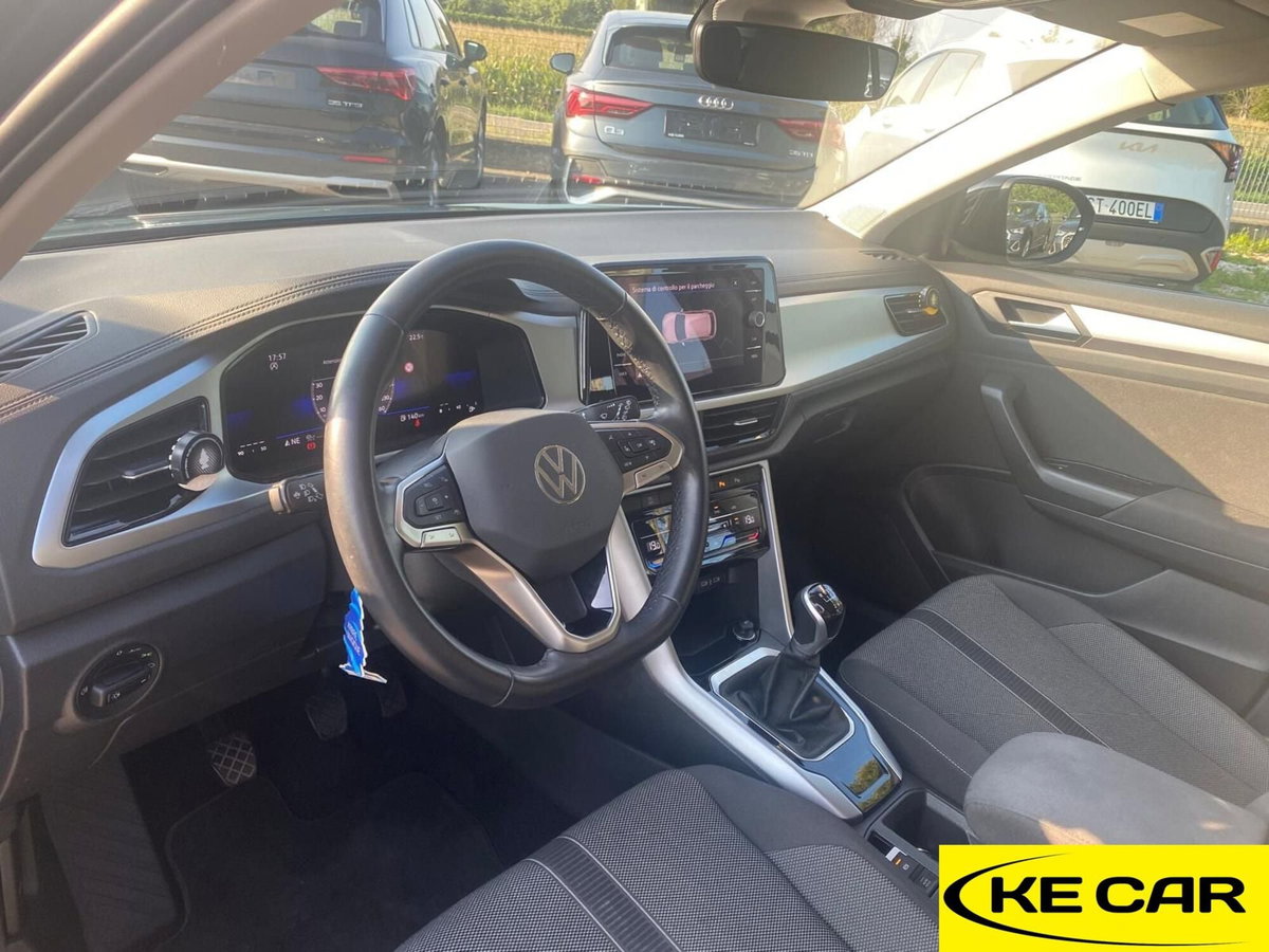 Volkswagen T-Roc 2.0 tdi Life 115cv (8)