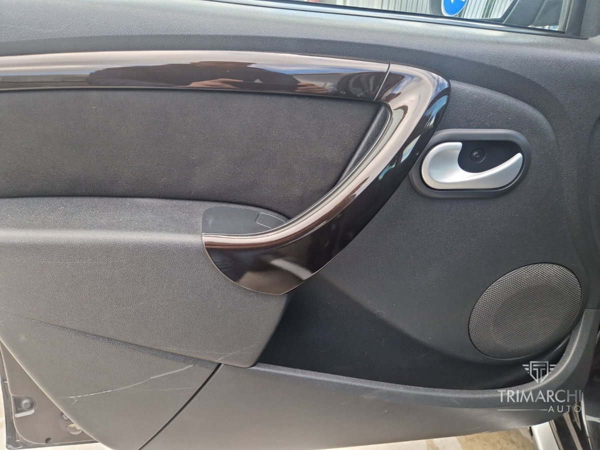 Dacia Duster 1.5 dCi 110CV 4x2 Lauréate (11)