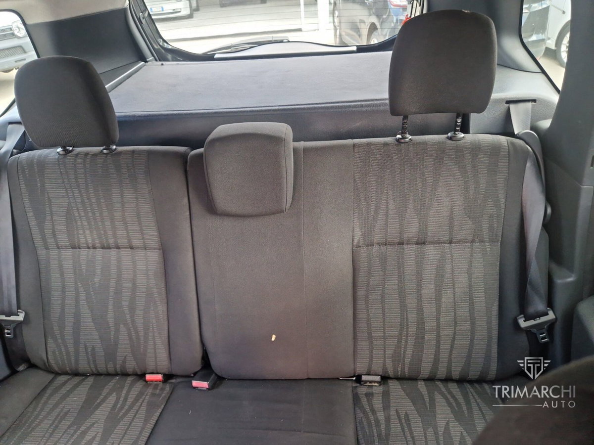 Dacia Duster 1.5 dCi 110CV 4x2 Lauréate (12)