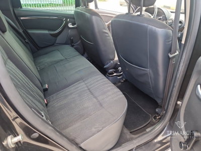 Dacia Duster 1.5 dCi 110CV 4x2 Lauréate (17)