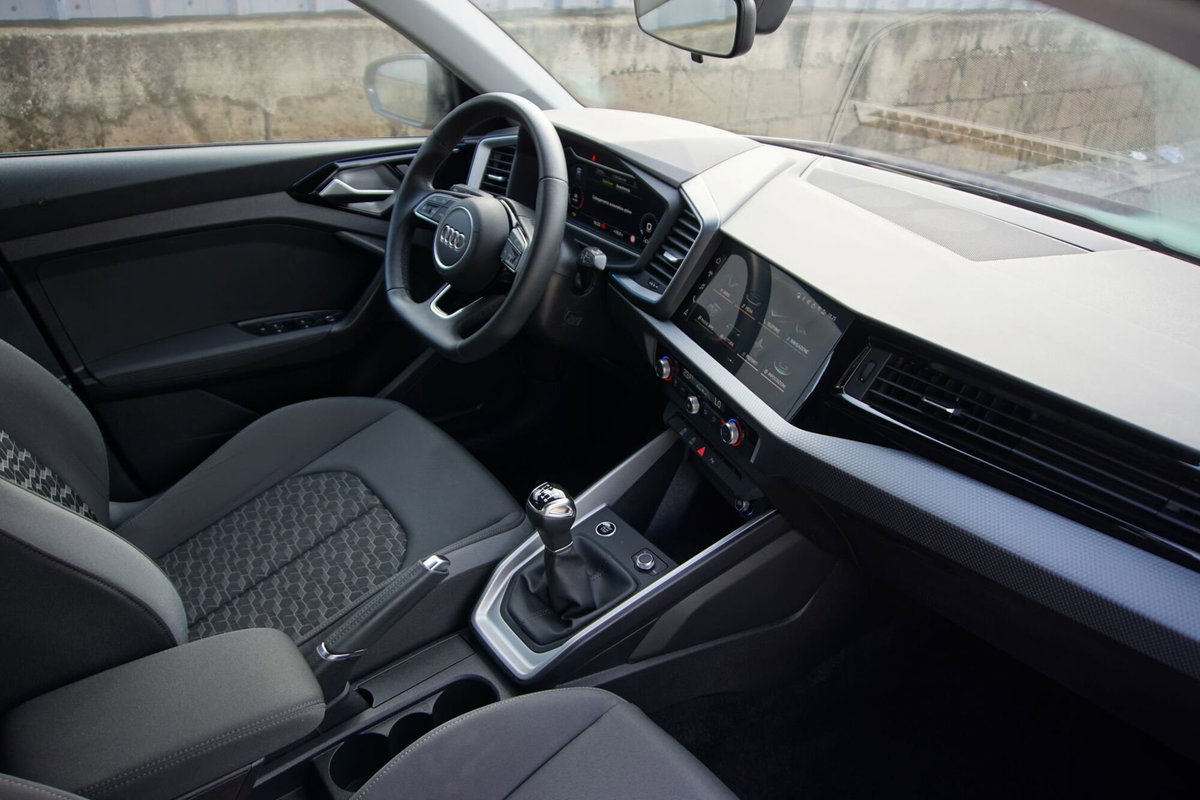 Audi A1 Sportback 30 TFSI S line edition (10)