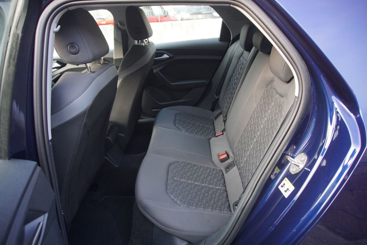Audi A1 Sportback 30 TFSI S line edition (12)