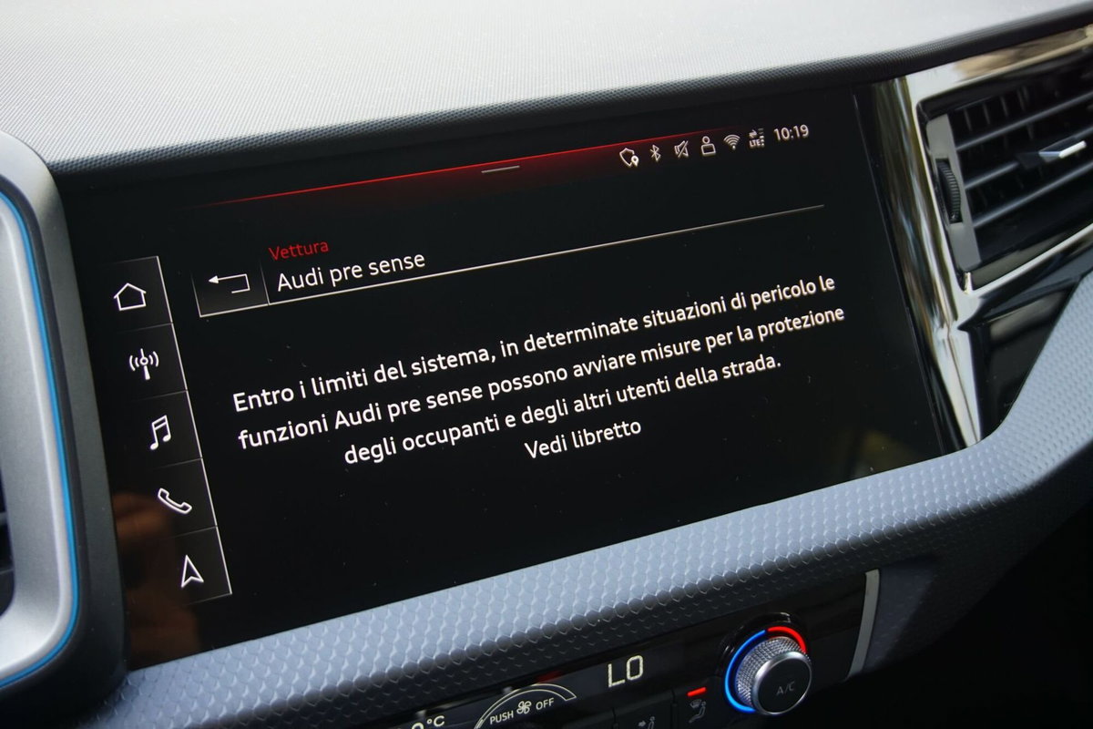 Audi A1 Sportback 30 TFSI S line edition (17)