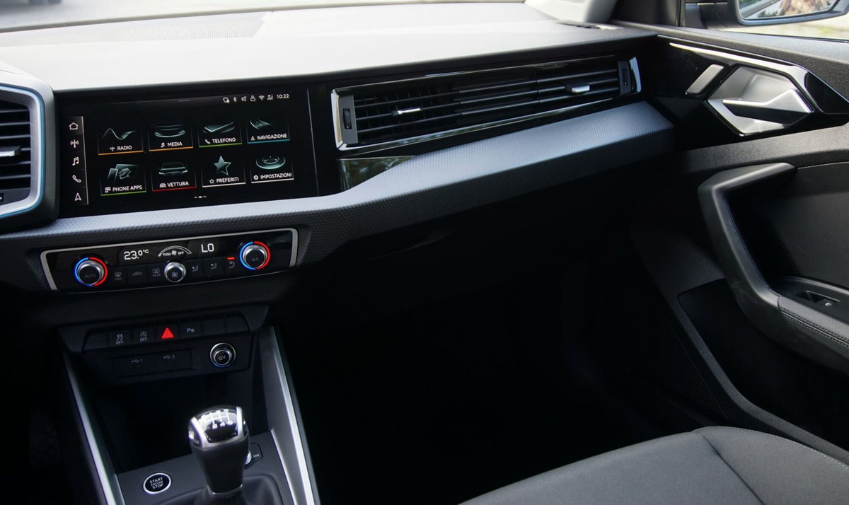 Audi A1 Sportback 30 TFSI S line edition (9)