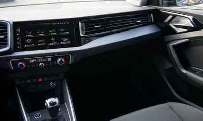 Audi A1 Sportback 30 TFSI S line edition (9)