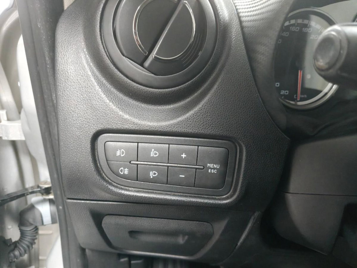 Alfa Romeo MiTo 1.6 JTDm 16V Progression (12)