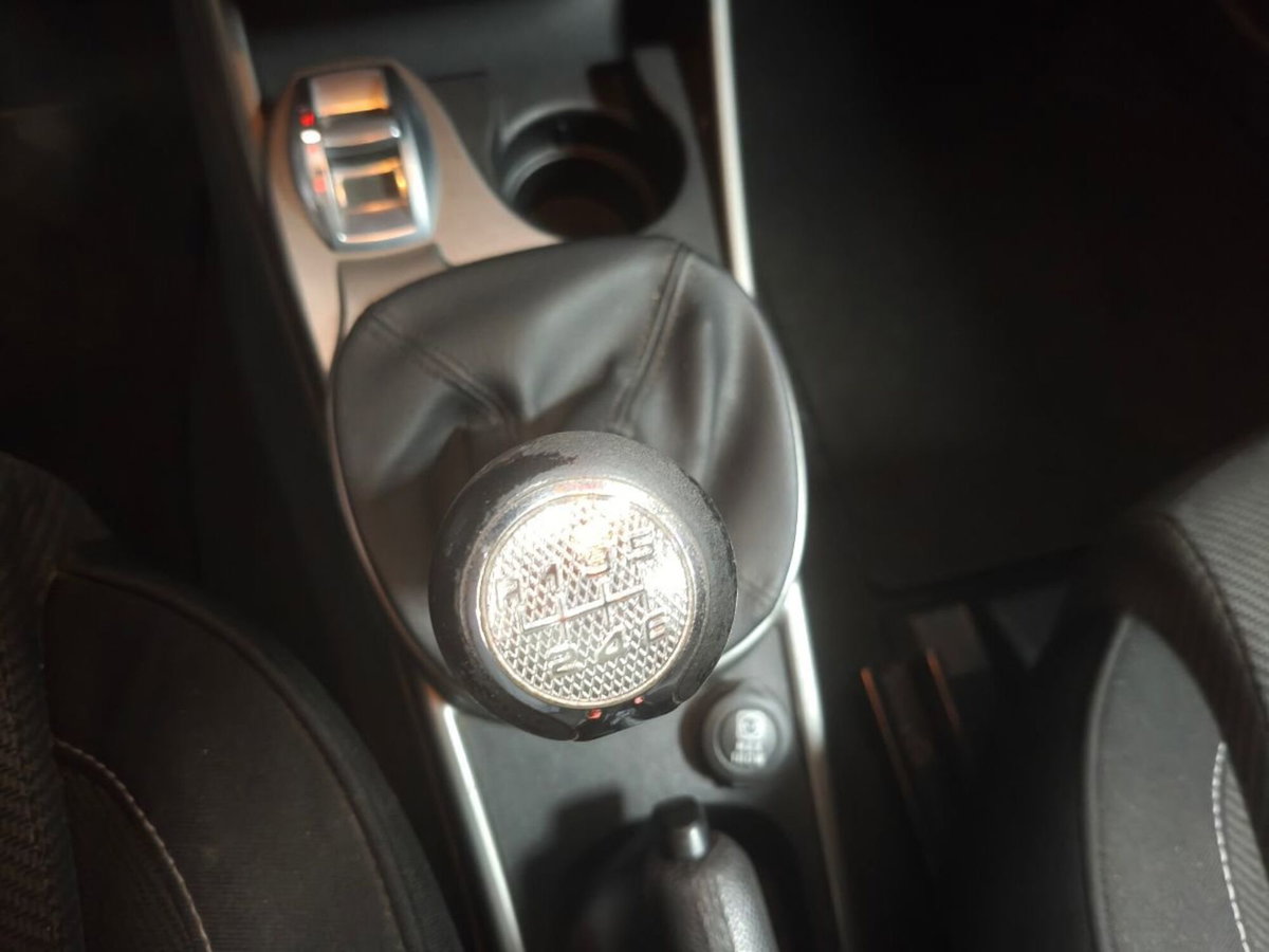 Alfa Romeo MiTo 1.6 JTDm 16V Progression (16)