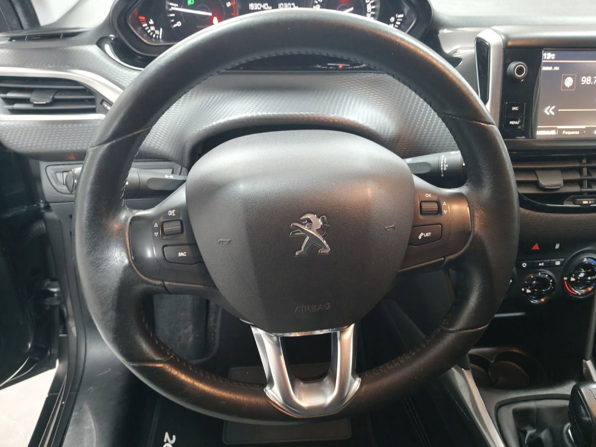 Peugeot 2008 75 Active (11)
