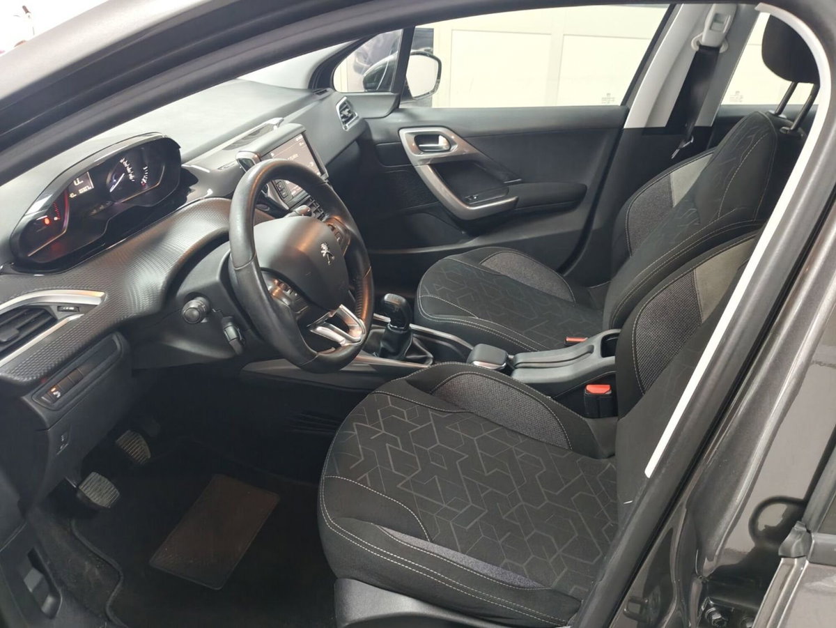 Peugeot 2008 75 Active (15)