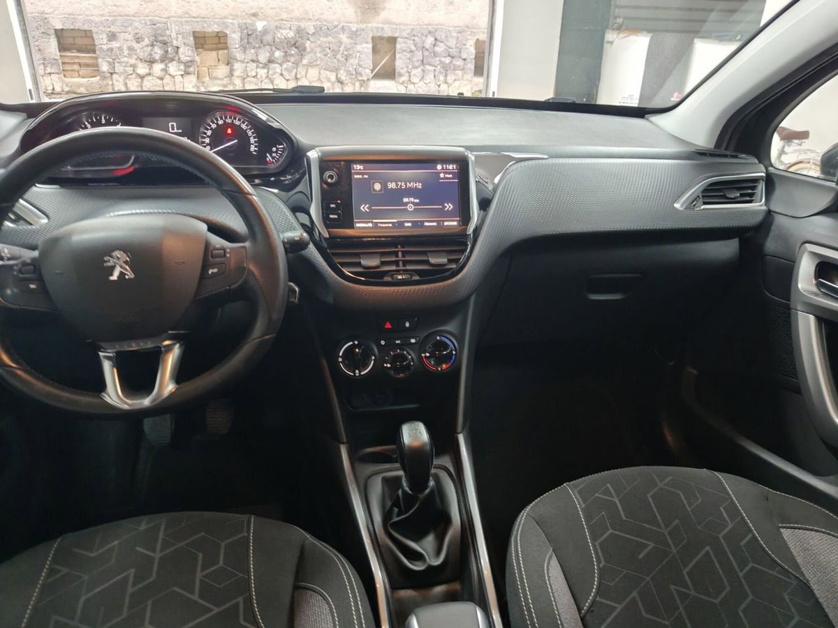 Peugeot 2008 75 Active (17)