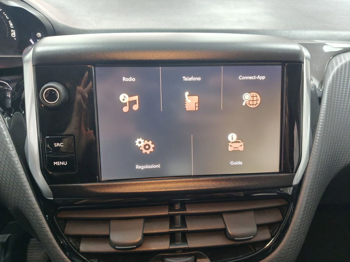 Peugeot 2008 75 Active (8)