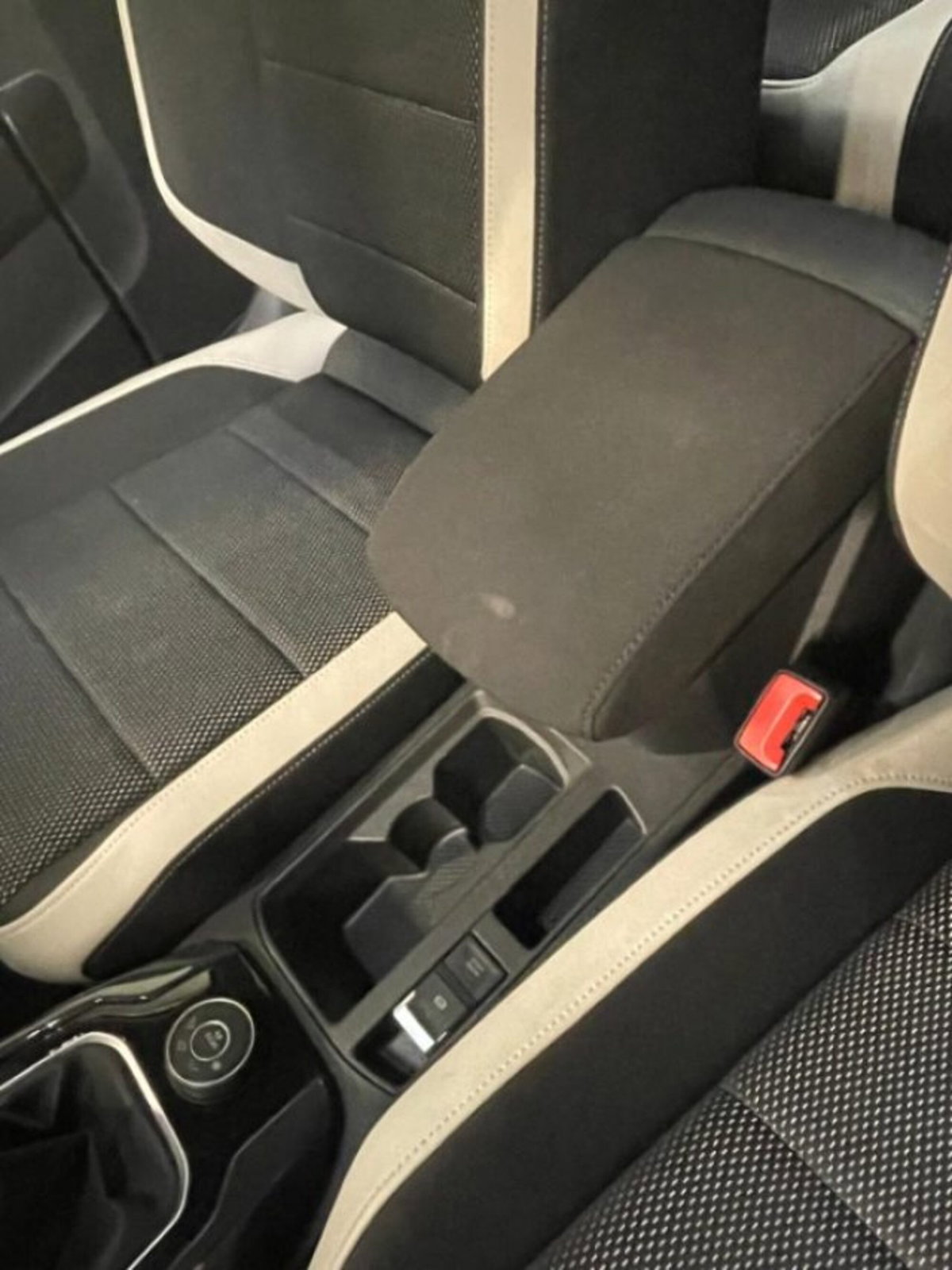 Volkswagen T-Roc 2.0 TDI SCR 4MOTION Style BlueMotion Technology (4)