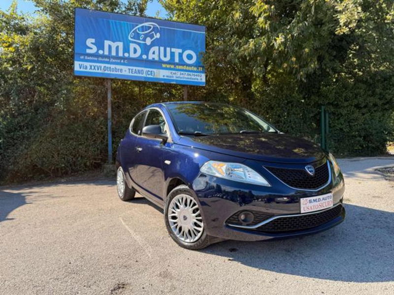 Lancia Ypsilon 1.2 69 CV 5 porte GPL Ecochic Silver