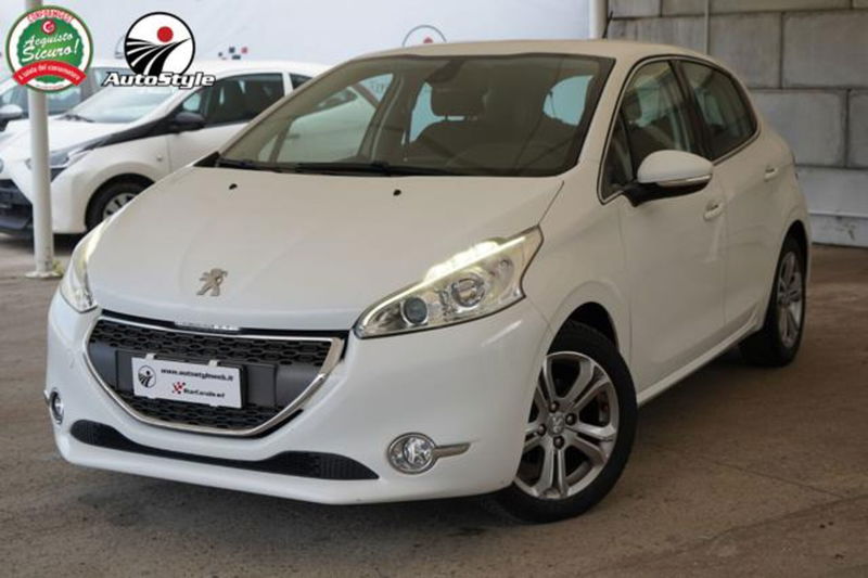 Peugeot 208 HDi 68 CV 5 porte Allure