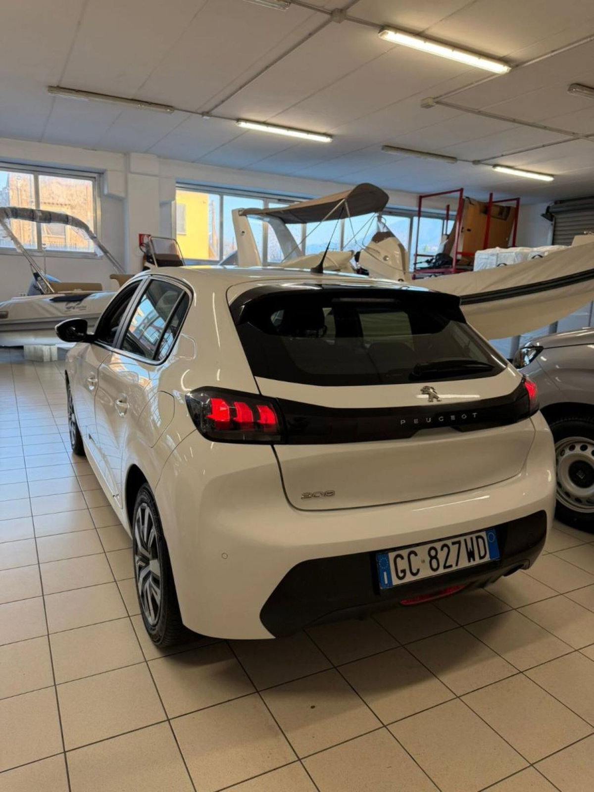 Peugeot 208 PureTech 75 Stop&Start 5 porte Active Pack (4)
