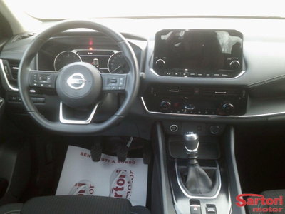 Nissan Qashqai 1.3 DIG-T 140 CV Tekna (6)