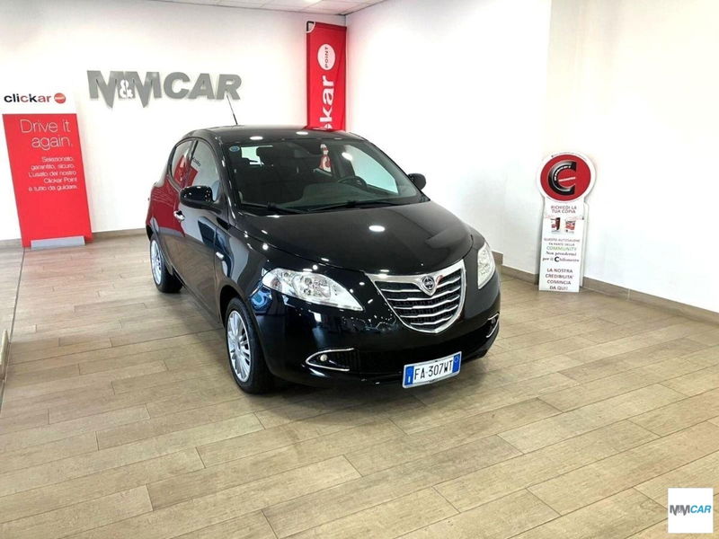 Lancia Ypsilon 1.2 69 CV 5 porte Gold