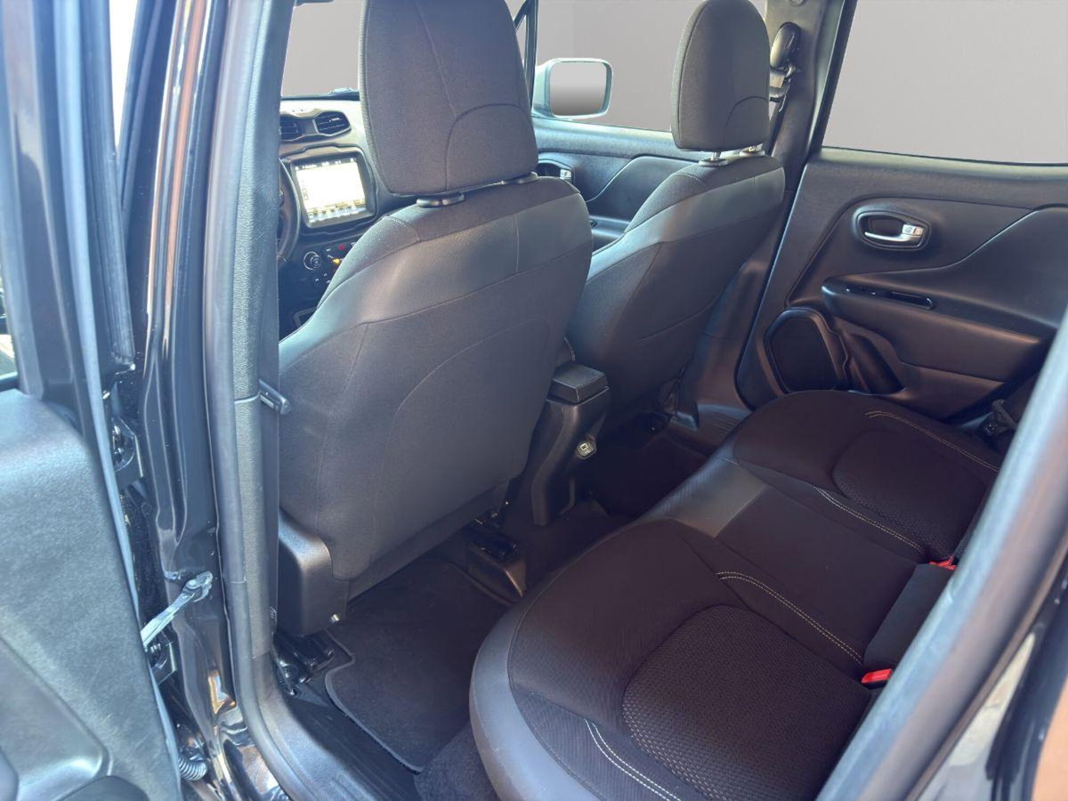 Jeep Renegade 1.6 Mjt 120 CV Limited (14)