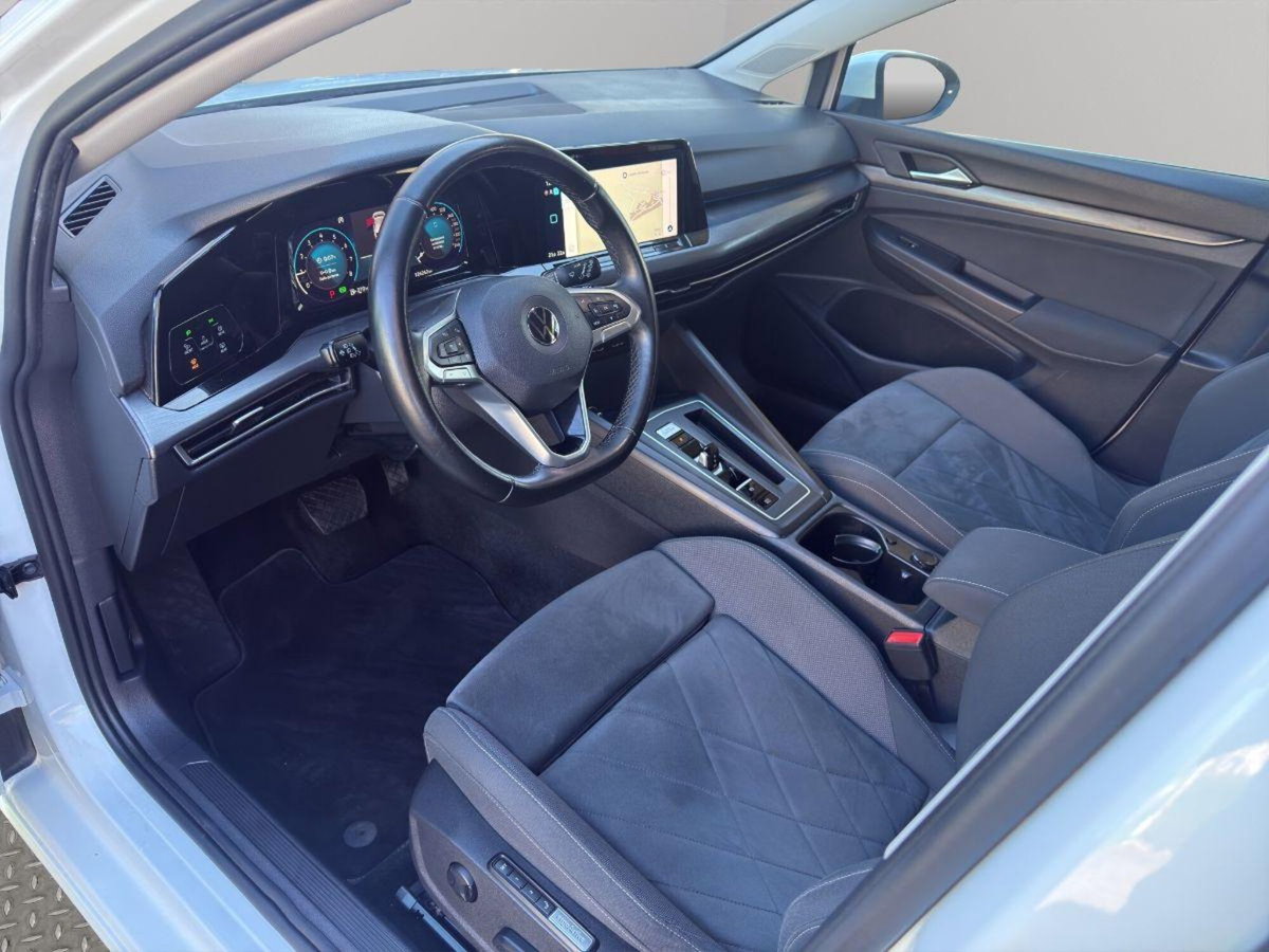 Volkswagen Golf 1.5 TSI ACT DSG 5p. Executive BlueMotion Tech. (9)